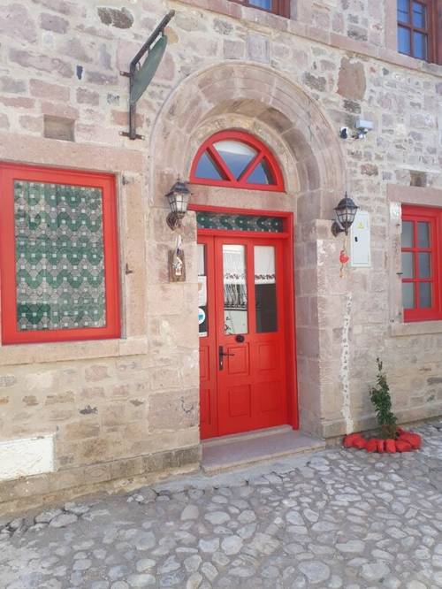 Hayat Alti Otel Ayvalik