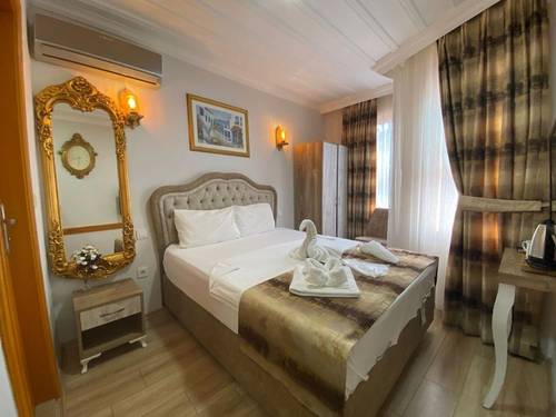 New Cherry Hotel