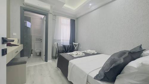 La Mer Old City Hotel