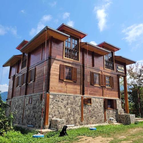Selin Yasam Evi