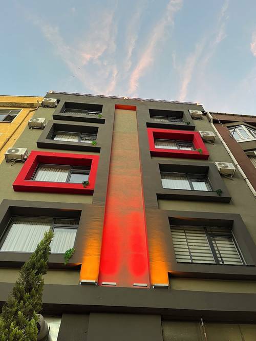 Thalia Suites Hotel