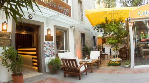 Blue Marin Hotel