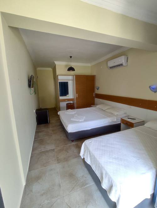 Sarsilmaz Otel