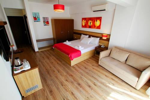 Pyara Hotel
