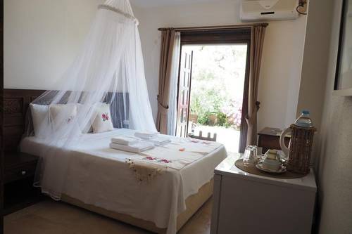 Loca Boutique Hotel