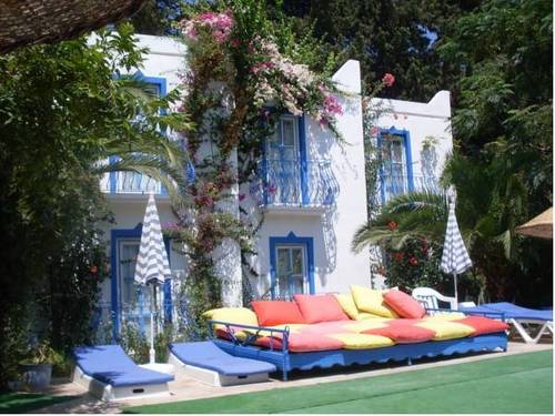 Alya Hotel