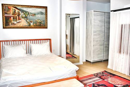 Hotel Million Old City