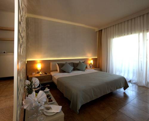 Club Nur Hotel