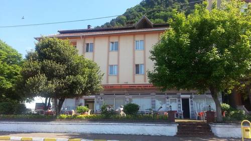 Saymoz Hotel