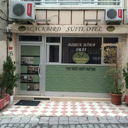Black Bird Suite Hotel