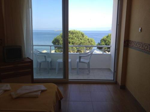 Yarar Hotel