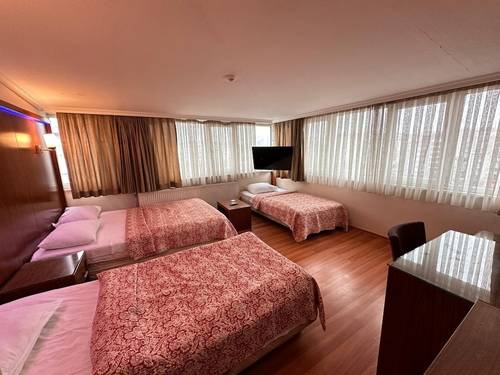 Nayla Hotel