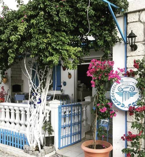 Beyaz Ev Hotel