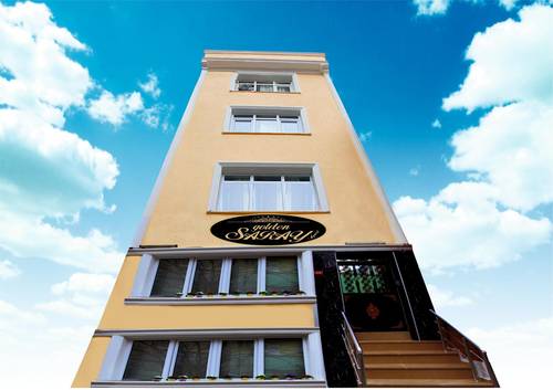 Golden Saray Apart