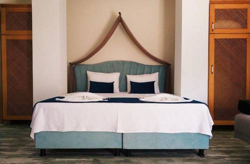 Akyaka Riverside Inn Boutique Hotel
