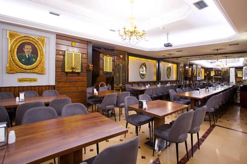 Grand Ant Hotel