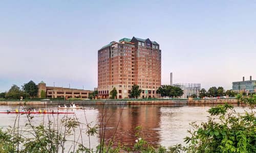 DoubleTree Suites by Hilton Hotel Boston-Cambridge