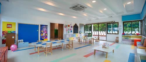 Nirvana Cosmopolitan Hotel