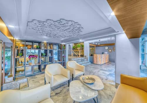 Numa Port Hotel
