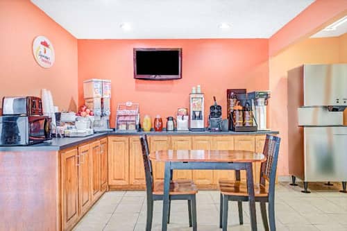 Super 8 by Wyndham Raleigh