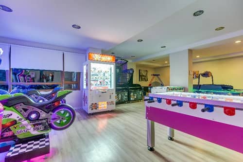 Grand Abant Hotel (Buyuk Abant Hotel)