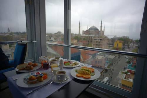 Merial Hotel