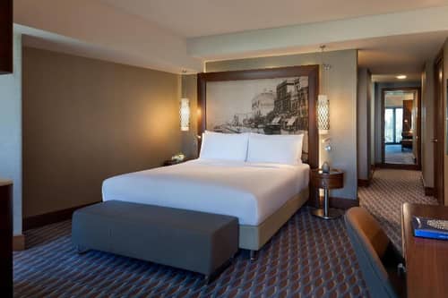 Renaissance İzmir Hotel