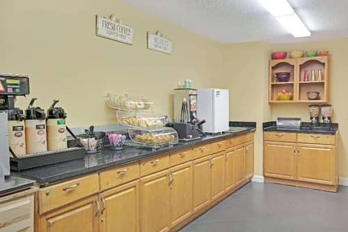Microtel Inn & Suites By Wyndham Charlotte/Univer