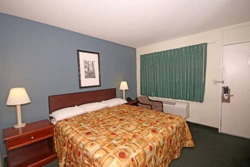 Royal Inn & Suites