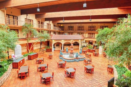 MCM Elegante Suites