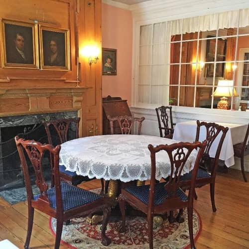 Morris House Hotel