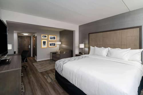 La Quinta Inn Suites Raleigh Downtown North