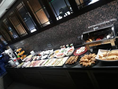 Ksuites Hotel