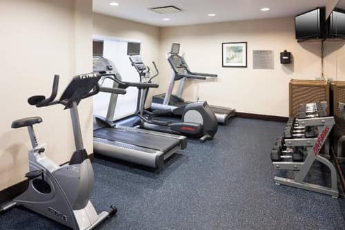 Fairfield Inn & Suites by Marriott Butler Blvd