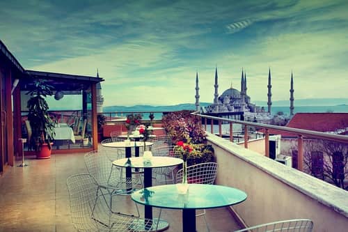 Tan Hotel