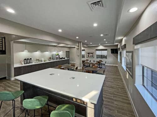 Quality Suites Houston Hobby Airport