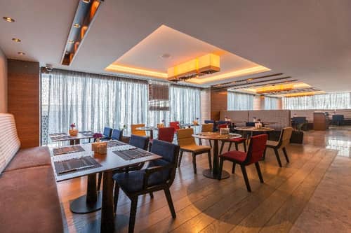 Golden Tulip Istanbul Bayrampasa (Halal Concept)
