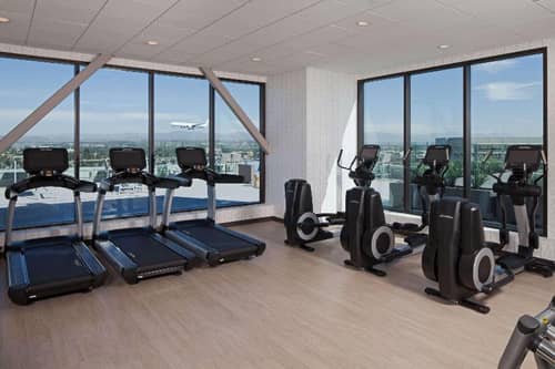 H Hotel Los Angeles, Curio Collection by Hilton