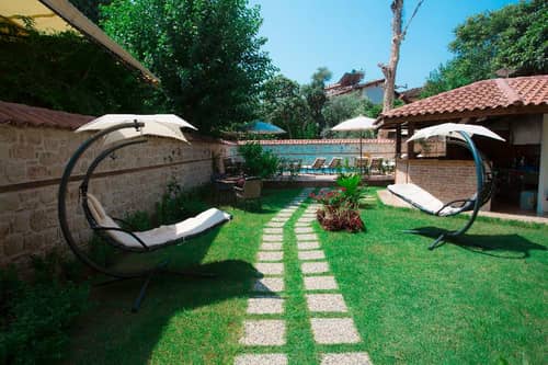 Char Me Boutique Hotel