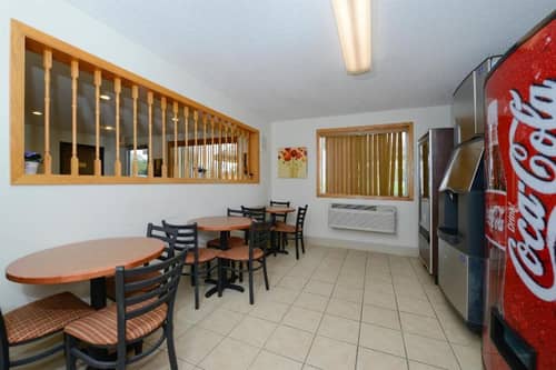 Americas Best Value Inn Charlotte, Mi