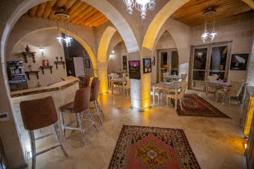 Karlik Cave Suite