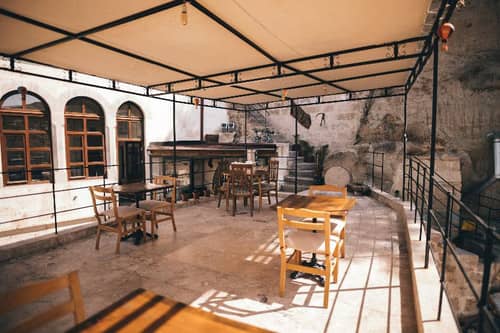 Kapalos Cave Suites