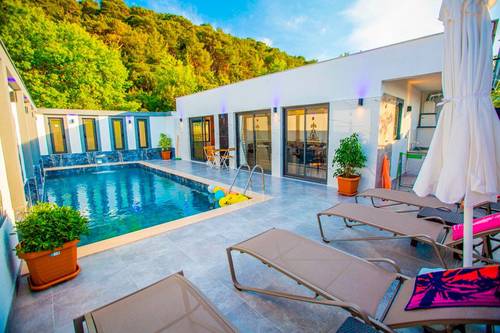 Villa Pink