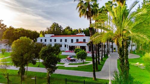 74 Otel & Museum