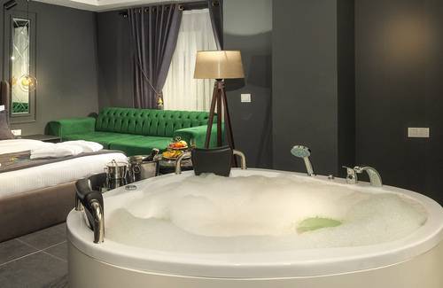 Kral As Suit Hotel