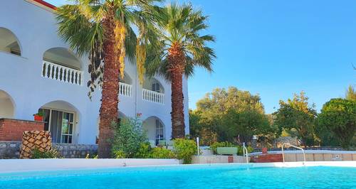 Dilek Ağacı Butik Otel