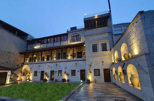 Mesken Cave Suites