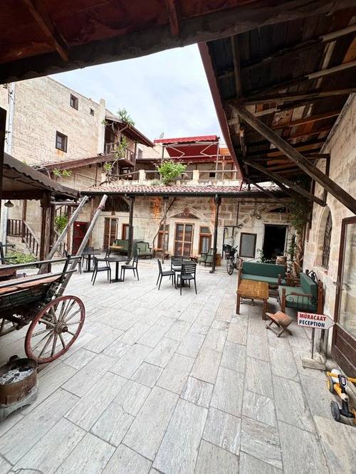 Tokmak Konuk Evi