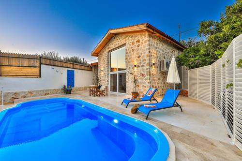 Villa Tas Ev