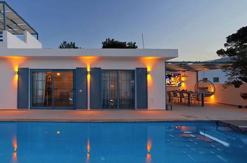 Villa Blueberry	2